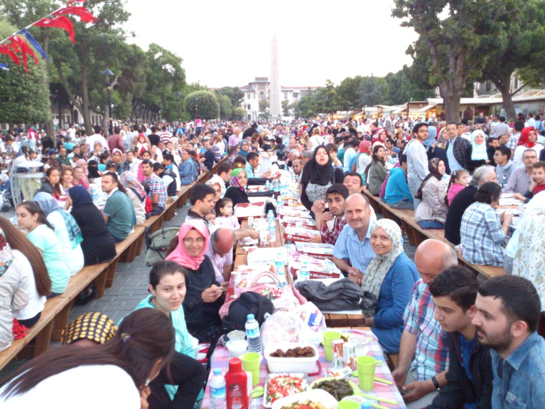Istanbul 2014.06.28  -  Iftar