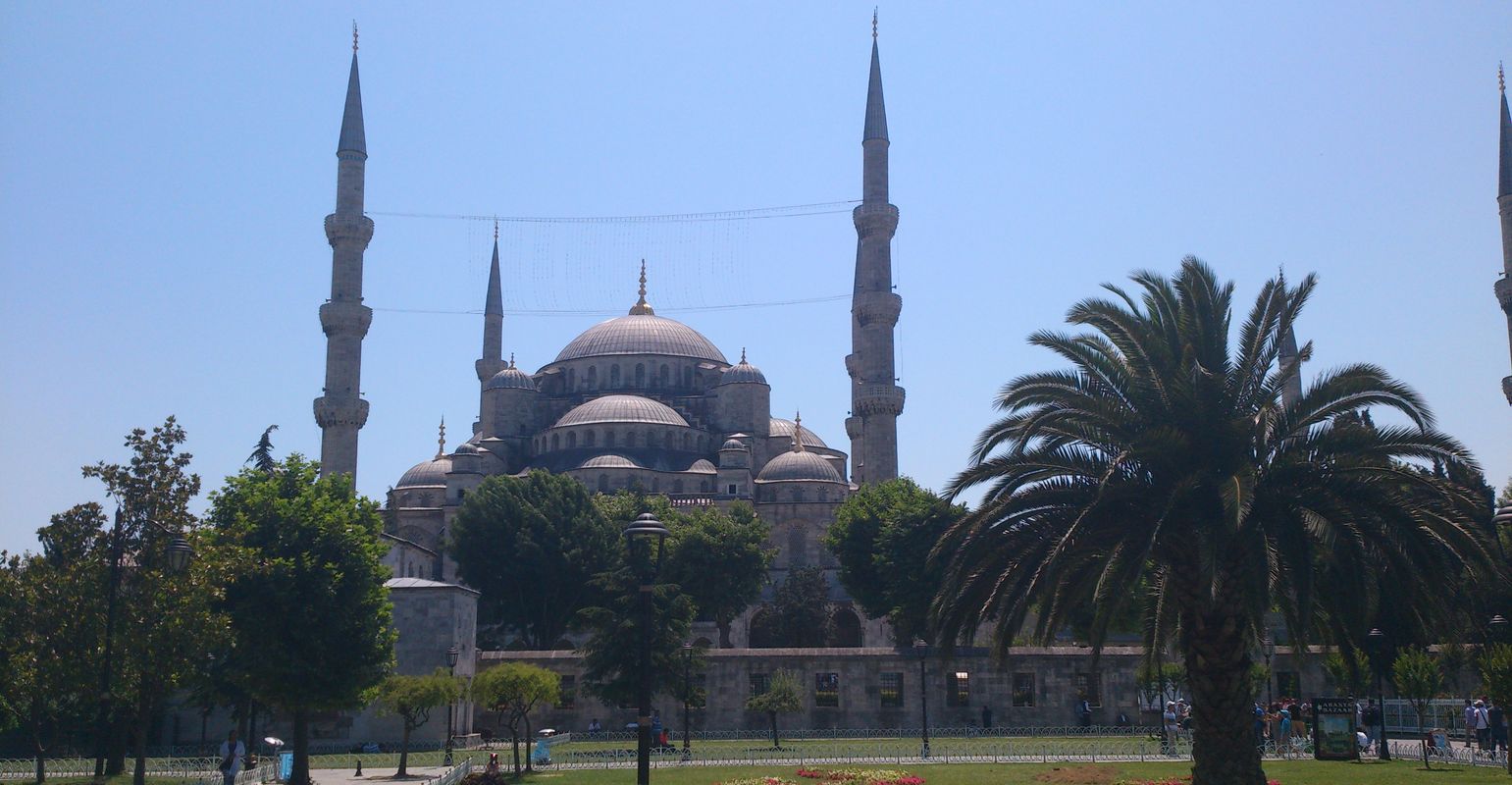Istanbul, 30 giugno 2014. Sultan Ahmet cami.  La moschea blu