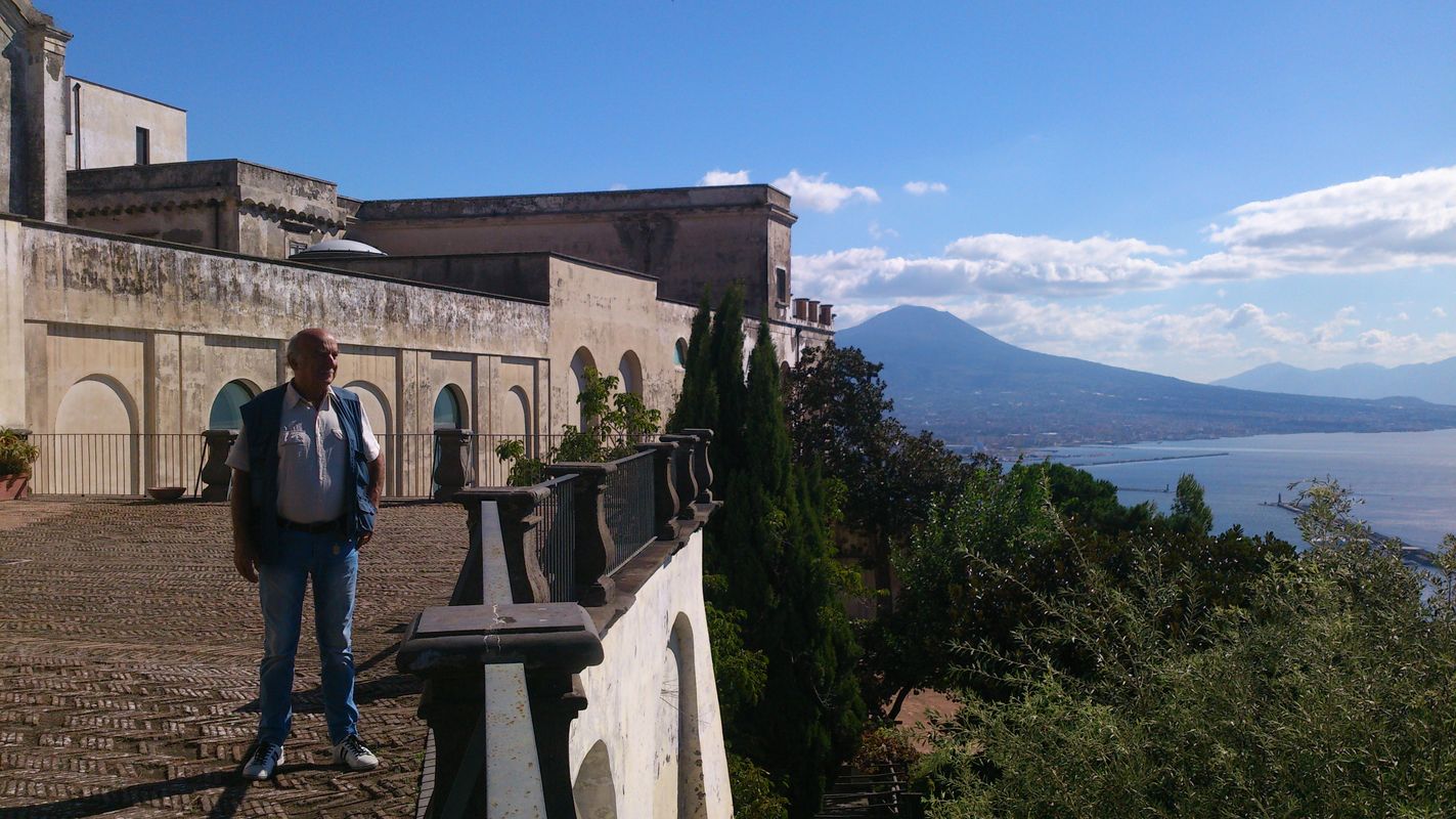 Napoli - Certosa di San Martino - Veduta Vesuvio da Quarto del Priore