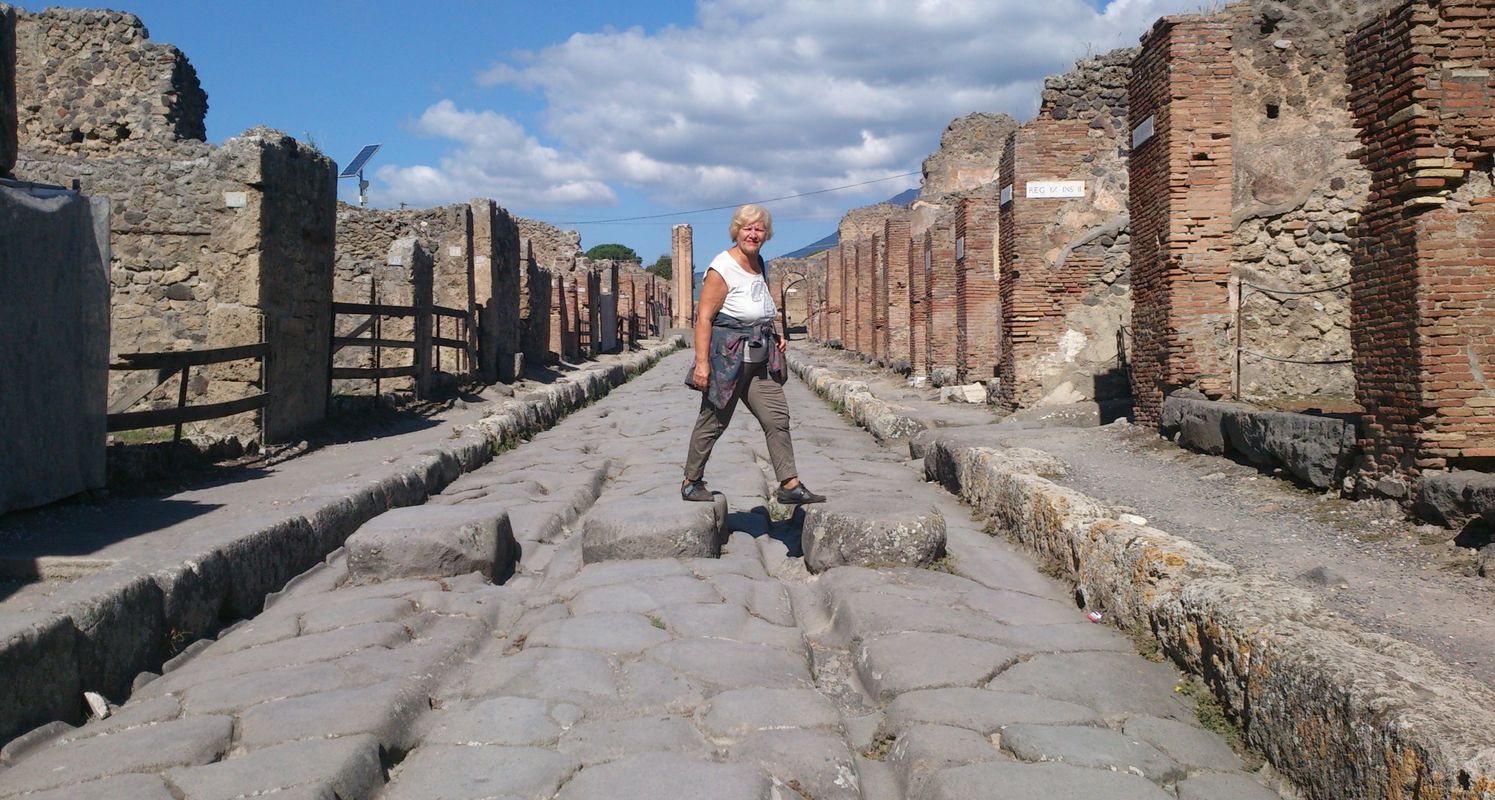 Pompei, passaggio pedonale