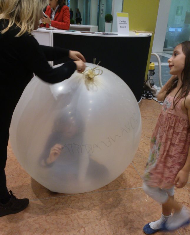 ArtVerona - Bambino Nel Pallone